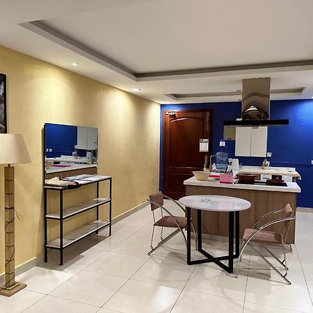 Sunset Luxury Gold Crest Mall Residency Λαχόρη Εξωτερικό φωτογραφία
